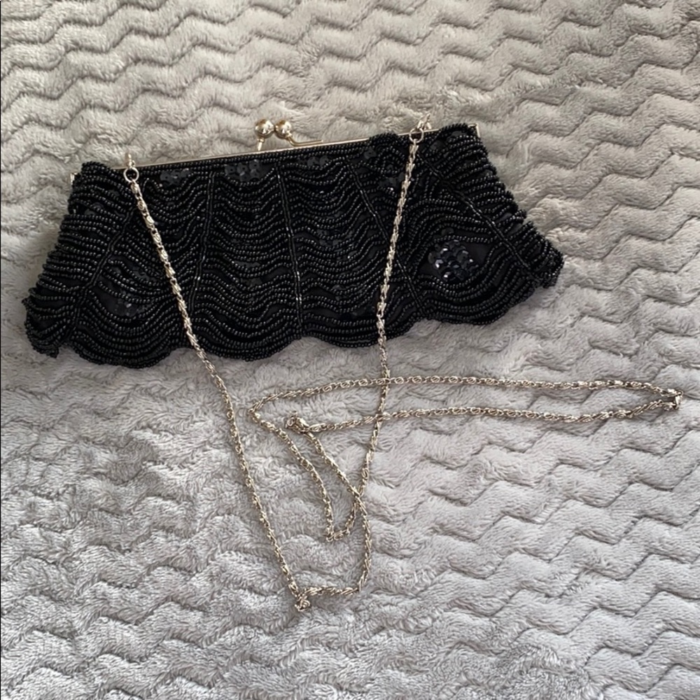 🎉🎉HP🎉🎉Black Beaded Evening Bag with Silver Straps